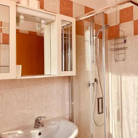 Jack House - Gardacase Net Apartmán *